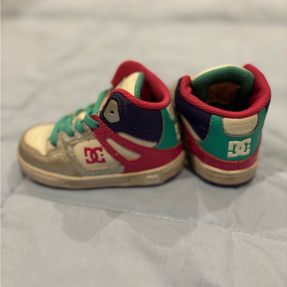 Toddler DC pink size 5 - Picture 2 of 4